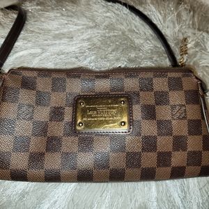 Louis Vuitton Damier Ebene Clutch